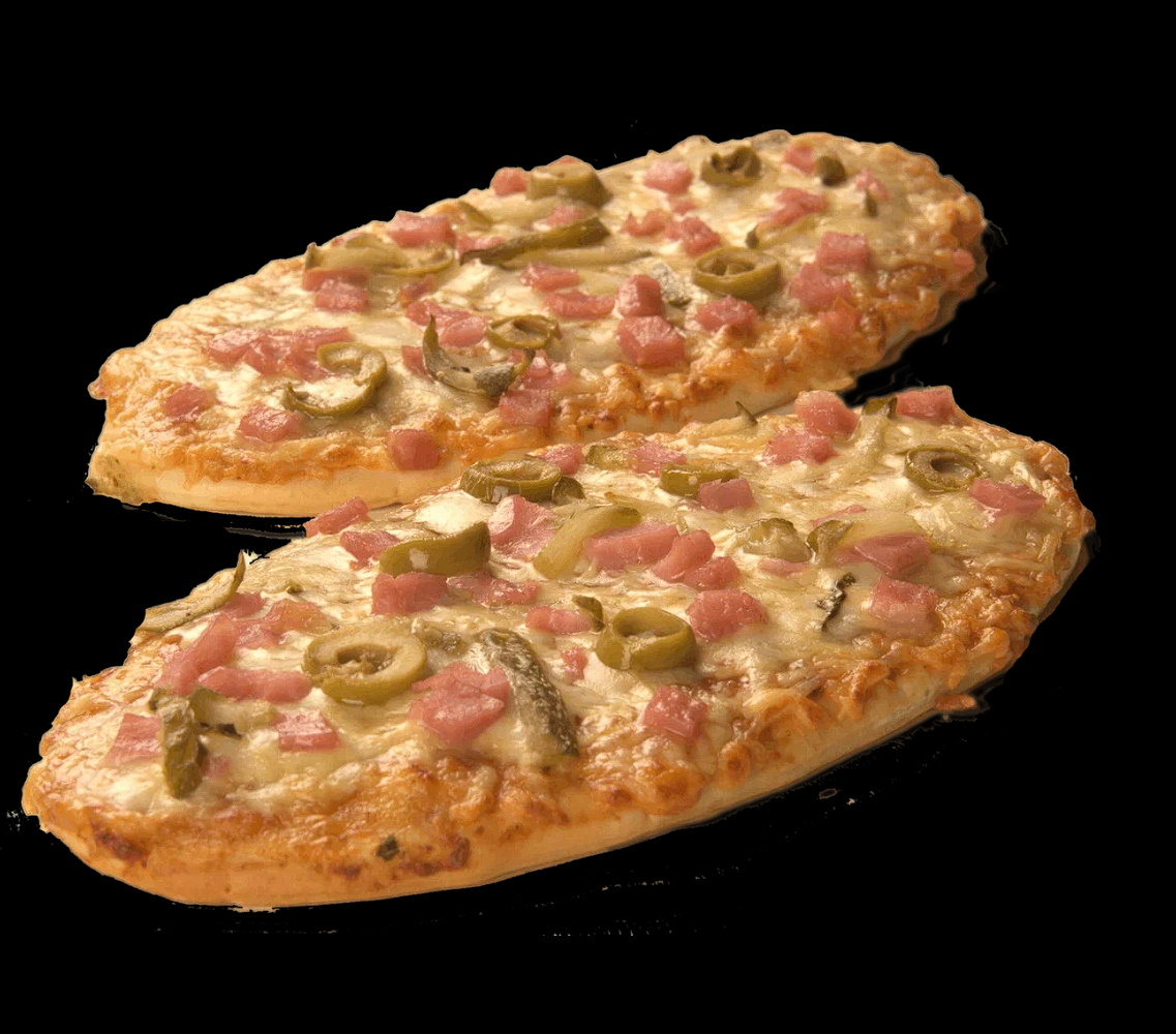 Пиццетта овальная пикантная (ветчина, оливки, маринованные огурчики)